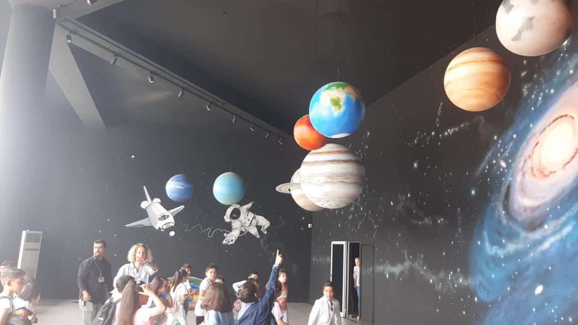Uzay ve Havacılık Çocuk Müzesine Gezi Yaptık ( 2/B Sınıfı)