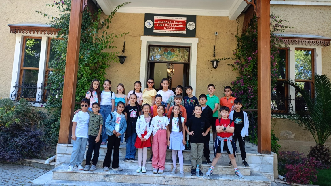 15.05.2024 tarihinde 3/A ve 4/E sınıflarımızın Bayrakbilim ve Türk Bayrakları Müzesi ziyareti